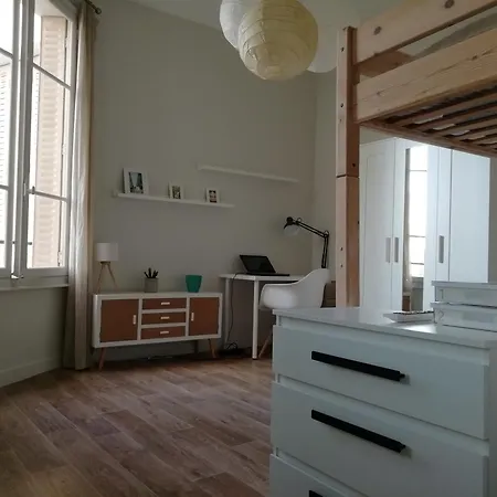 Grand Centre Historique Apartment *